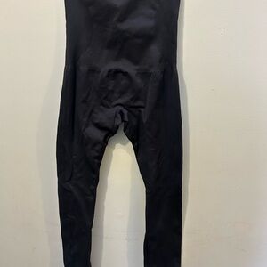 Shapermint Black Leggings Size Large NWOT